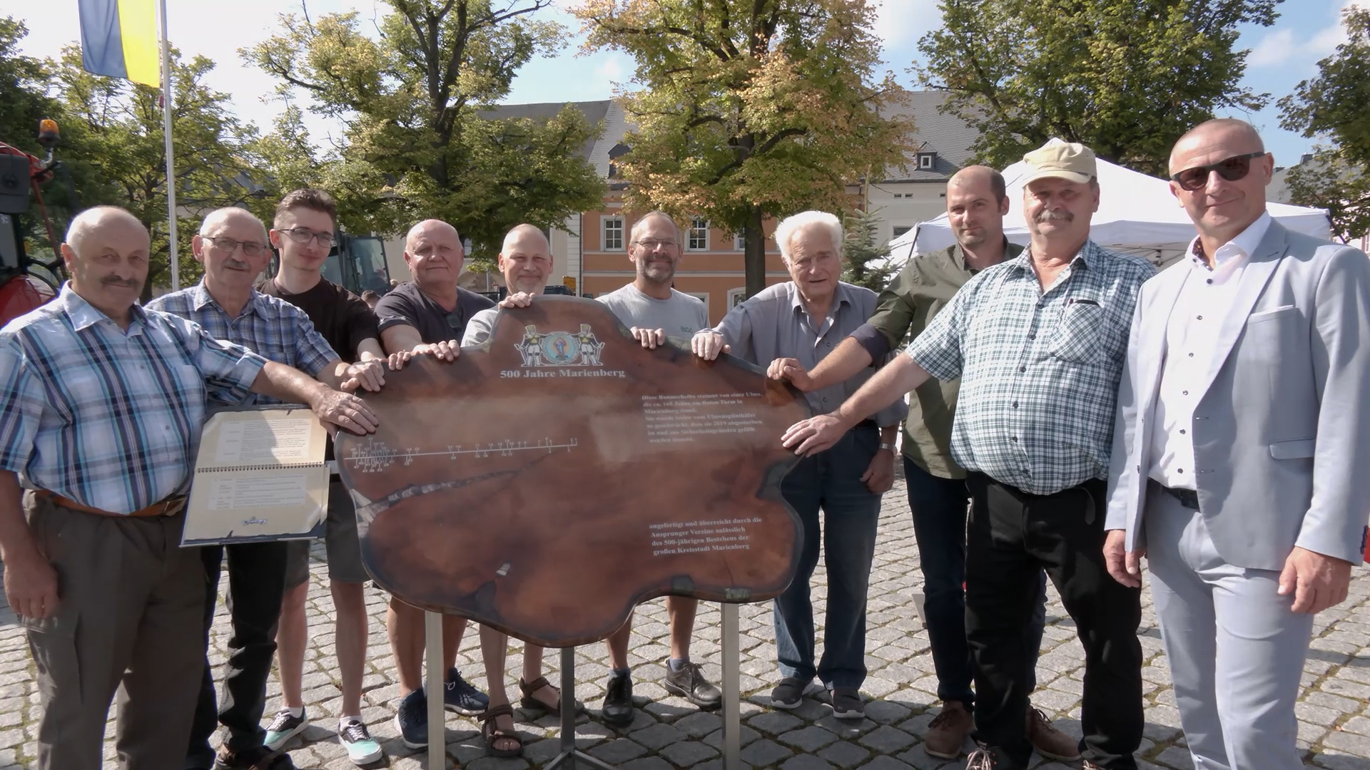 MEgional am 7. September 2021 mit einem Geschenk der Ansprunger Vereine
